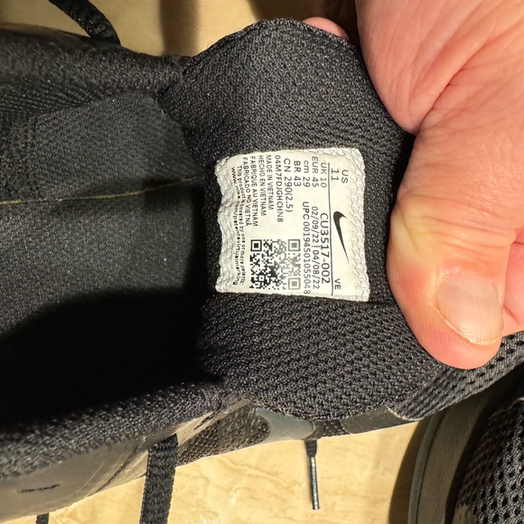 Nike run swift shoes black size 11 - Picture 7 of 7